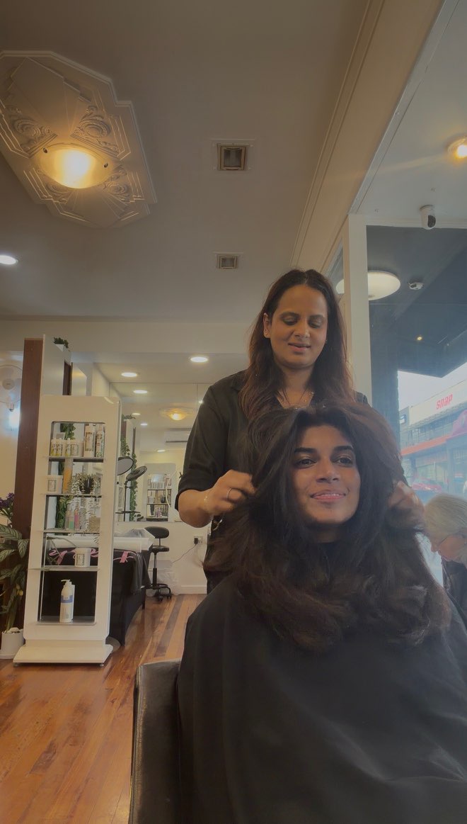 Voluminous brunette blow wave finish by Shamalka